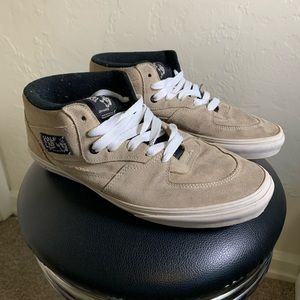 Vans skate half cab 92’ suede taupe men’s size 9.5